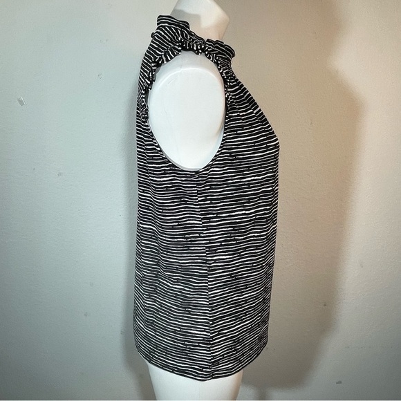 New ADRIANNA PAPELL Top Womens  Cap Sleeveless striped  Printed Ruffle Neck nwt - Picture 3 of 12